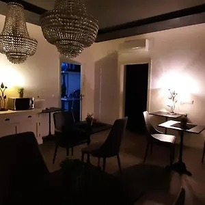 Casa de hóspedes Double A, Mestre